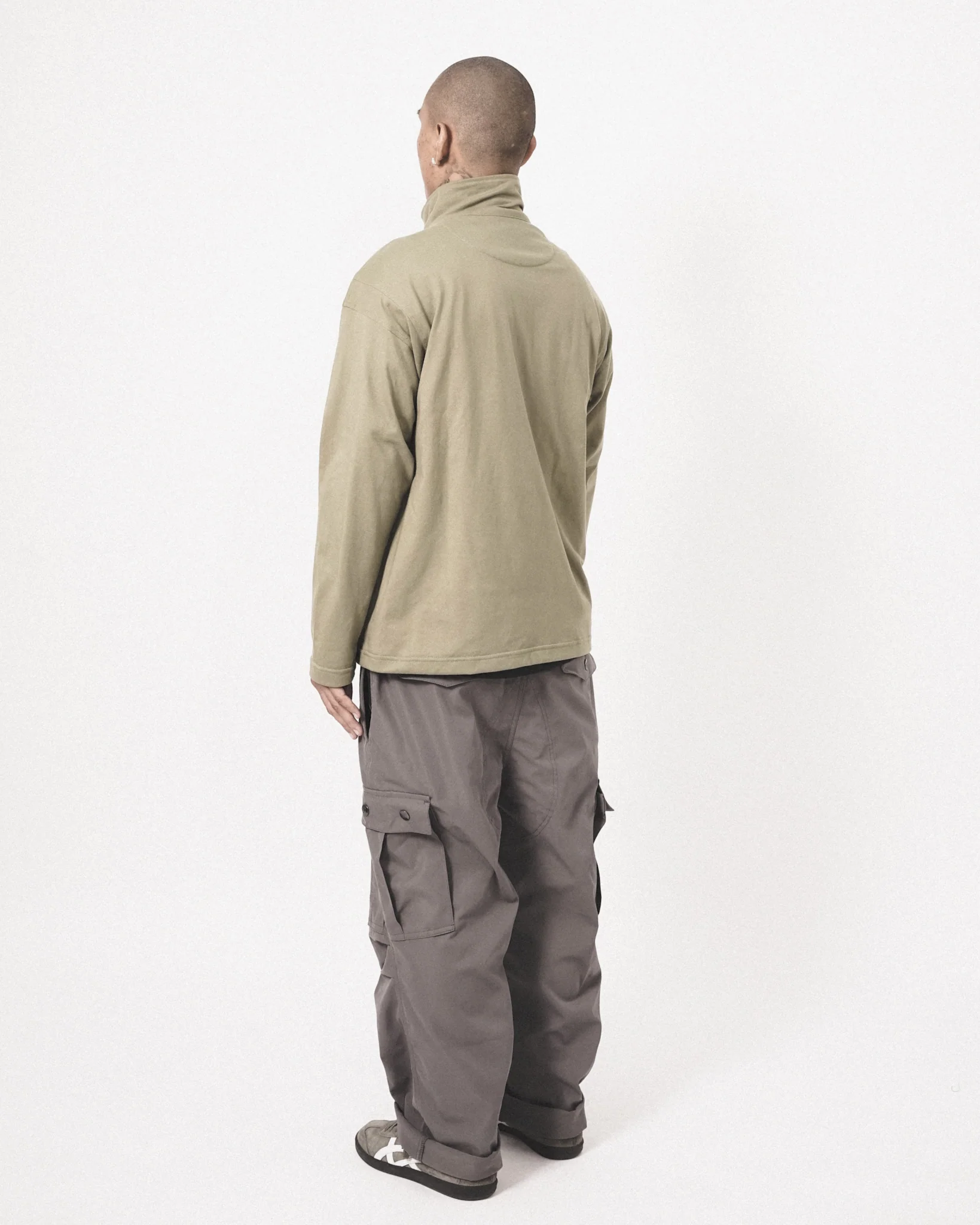 QUARTER ZIP L/S TEE IN OLIVE - Image 13