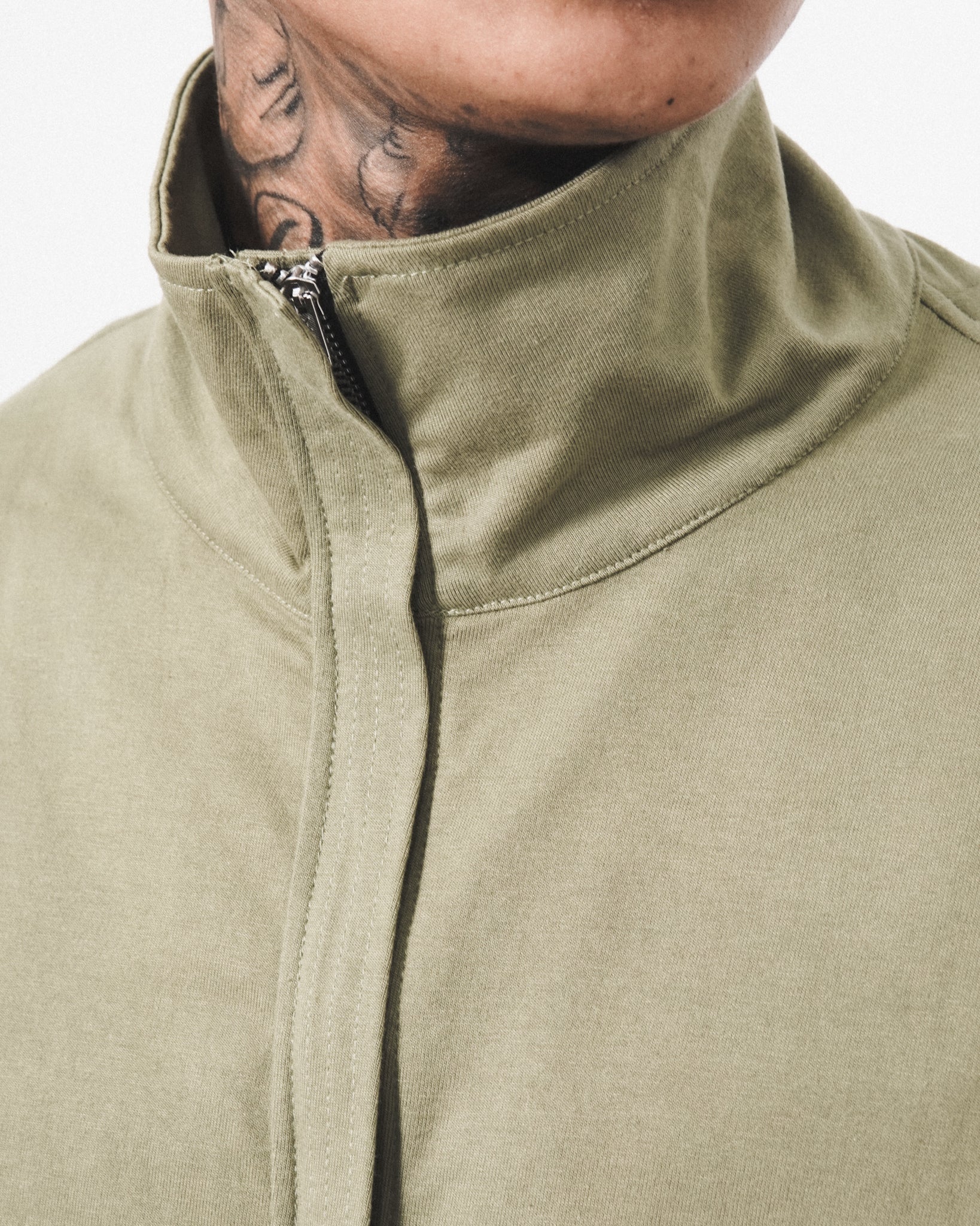 QUARTER ZIP L/S TEE IN OLIVE - Image 15
