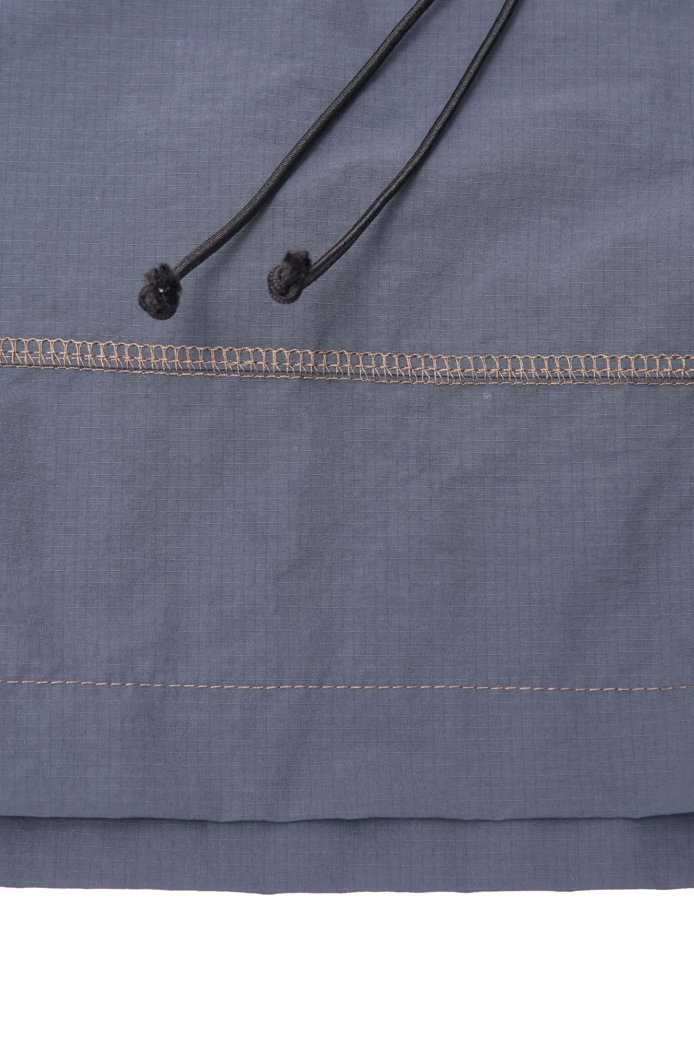 "RIDGE" ANORAK JACKET IN SLATE - Image 10