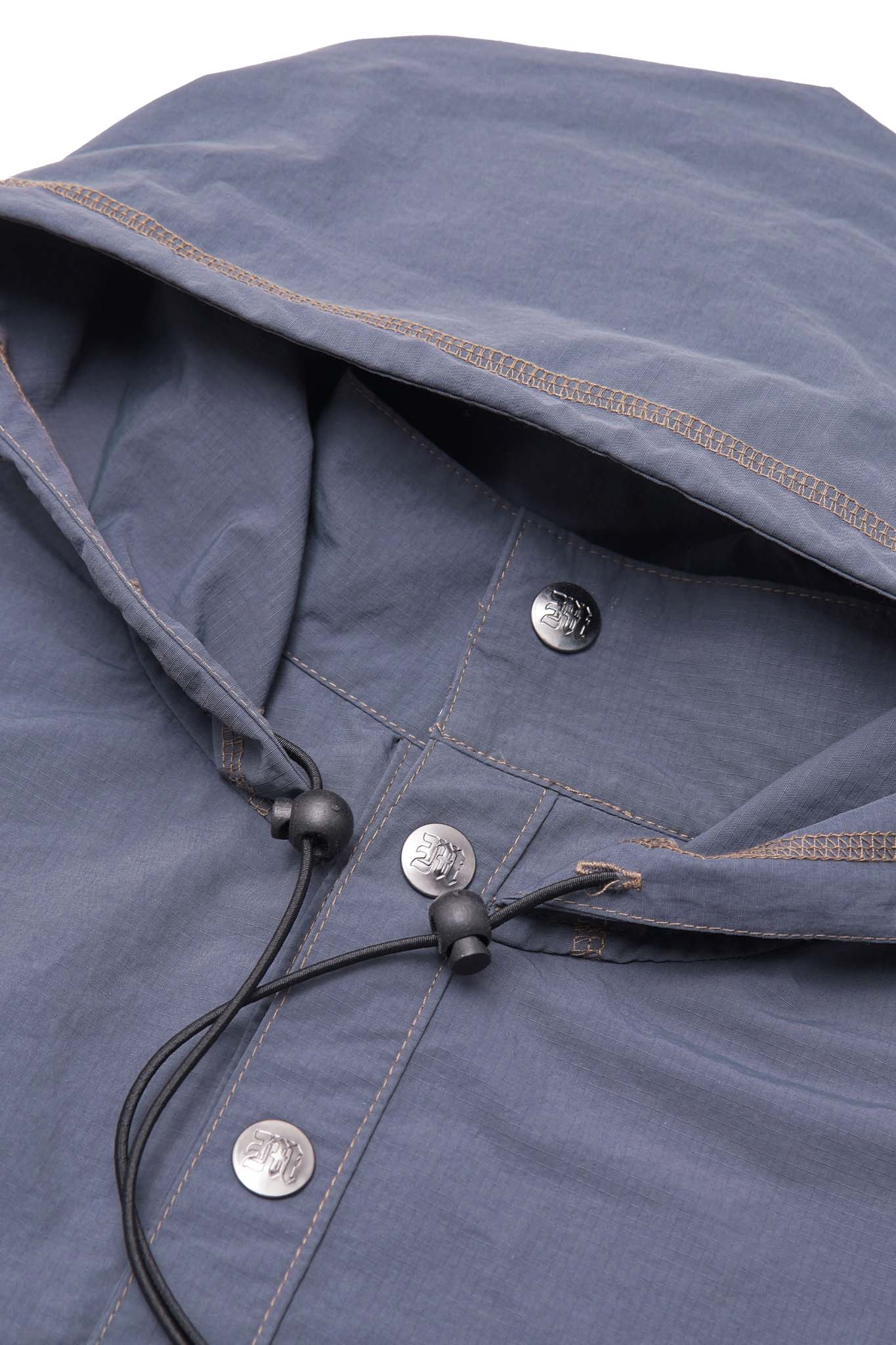 "RIDGE" ANORAK JACKET IN SLATE - Image 6