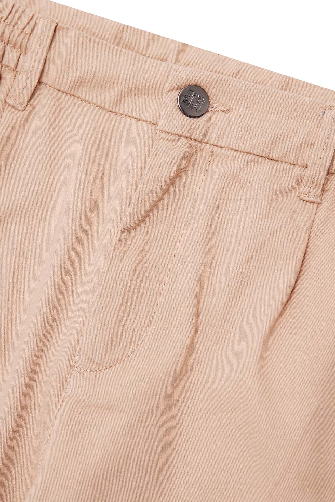 ROAM SHORTS IN SAND - Image 5
