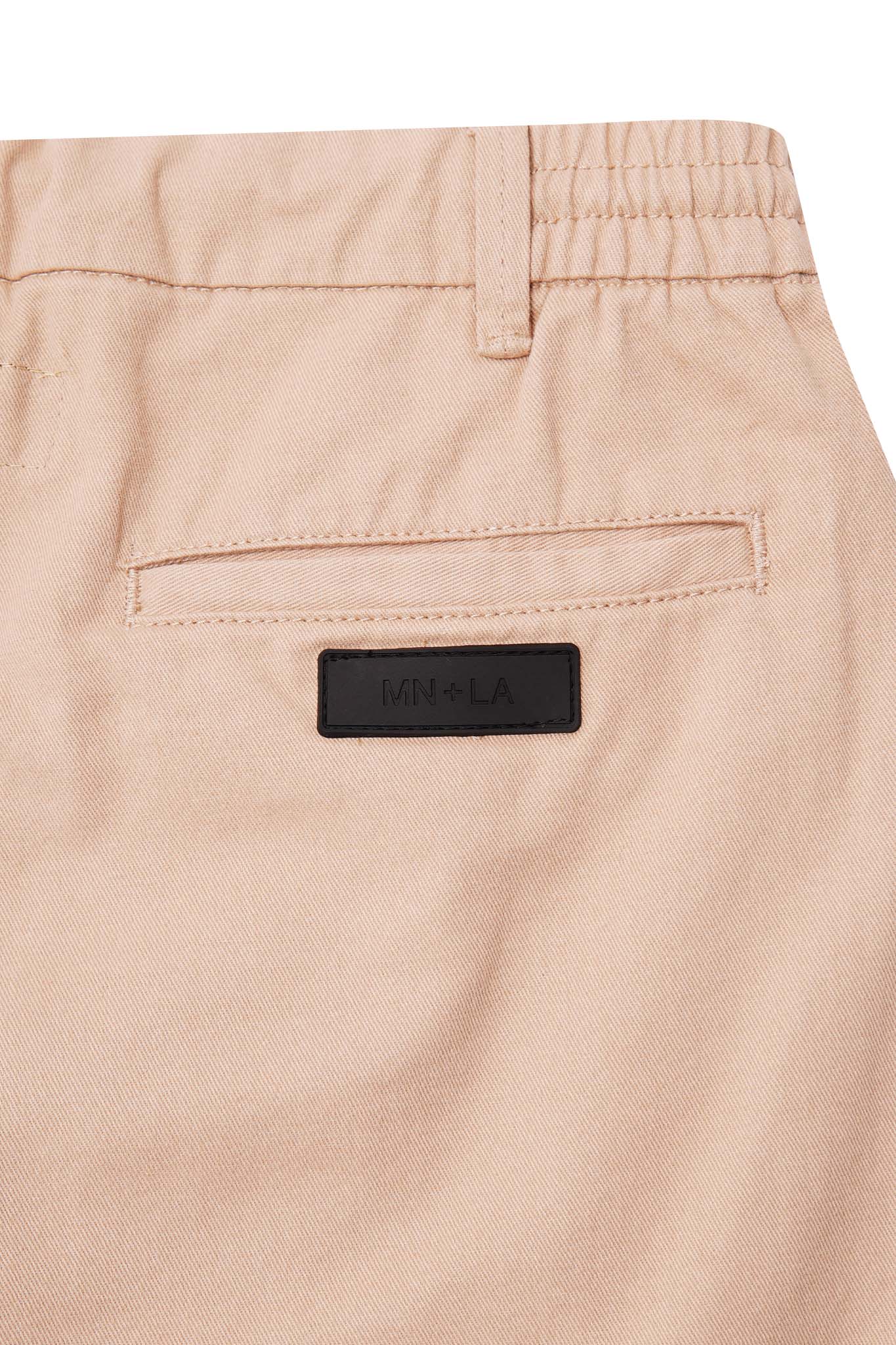 ROAM SHORTS IN SAND - Image 9