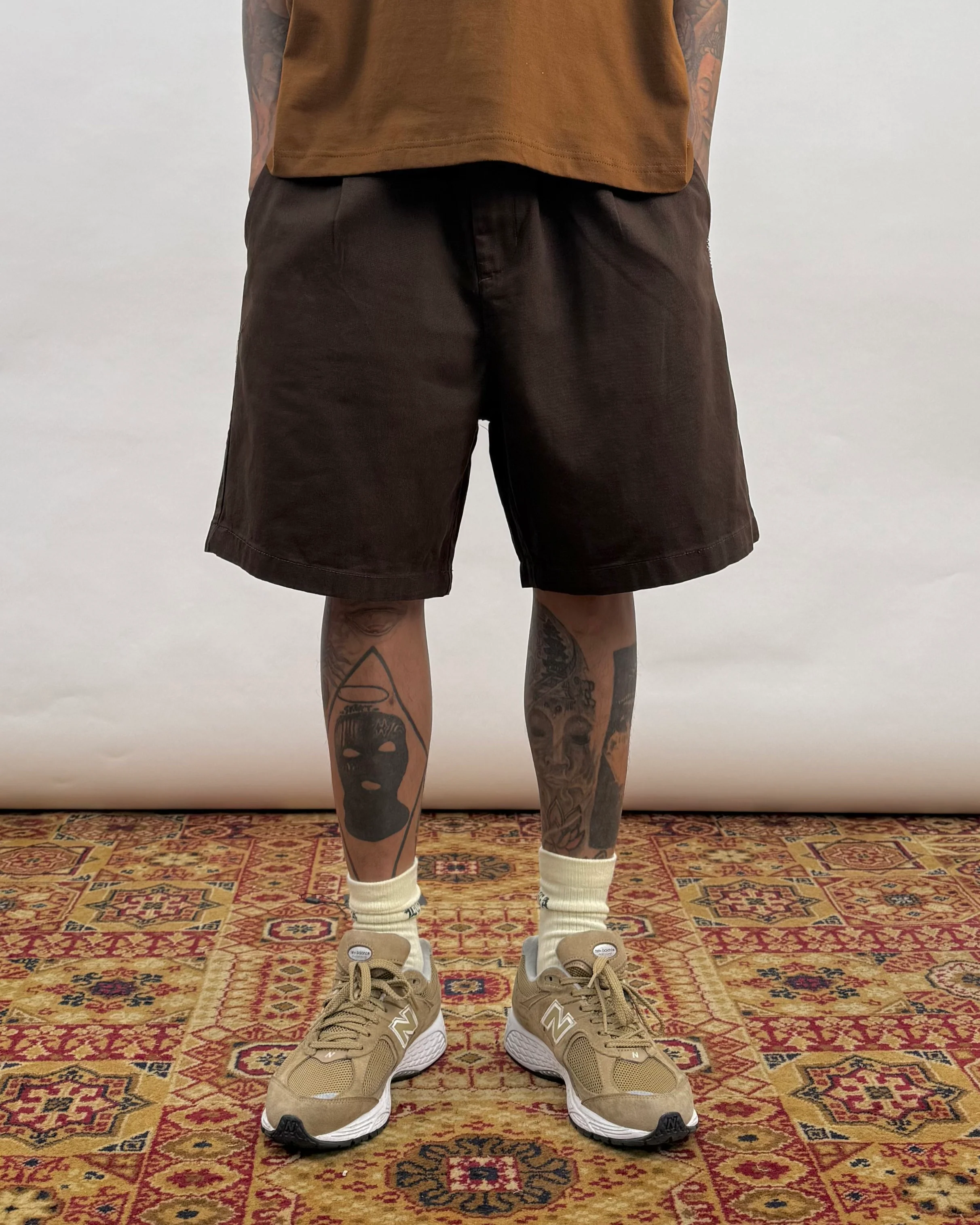 ROAM SHORTS IN UMBER - Image 2
