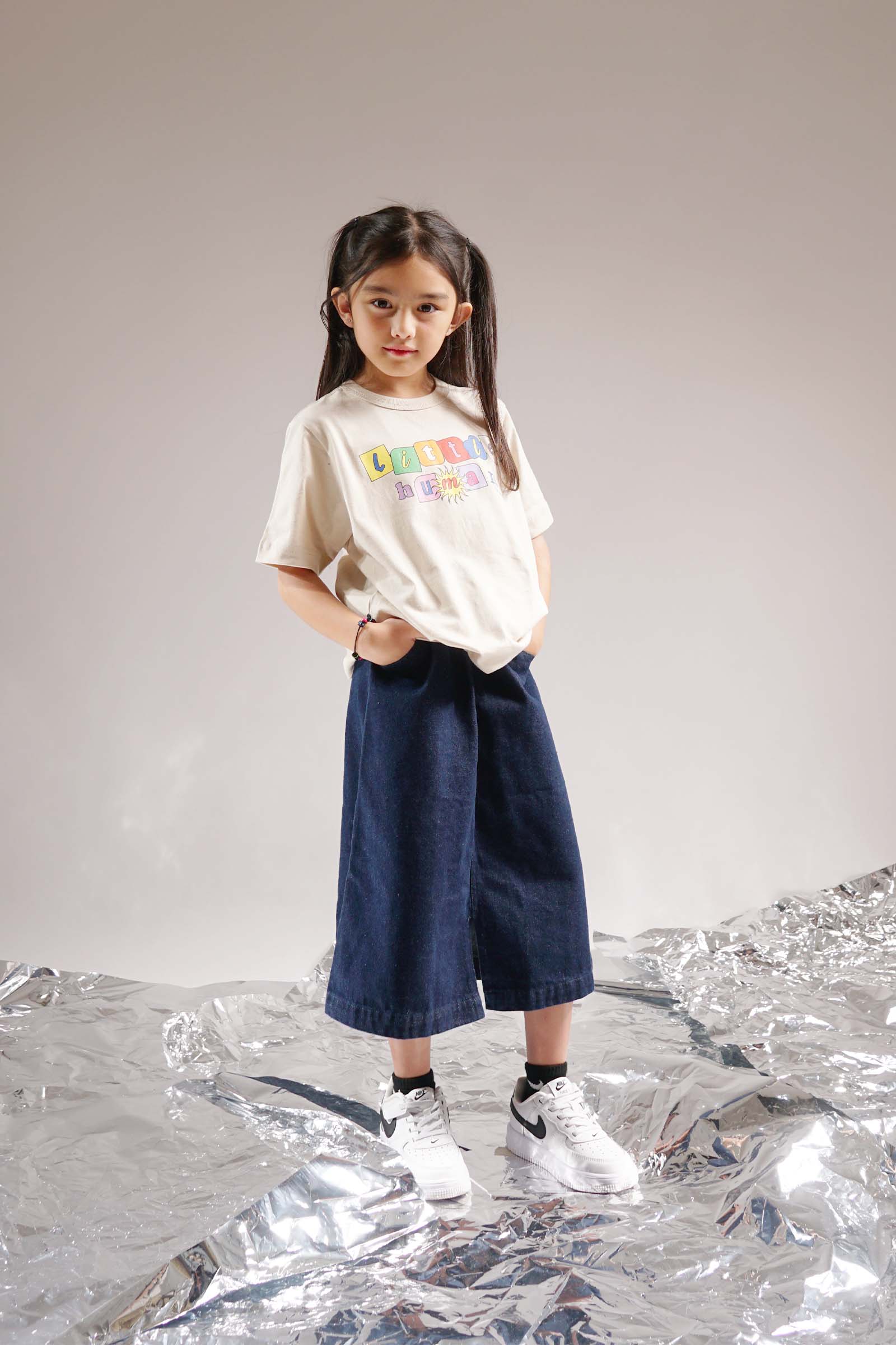 "SUN IS OUT" LITTLE HUMAN™ TEE IN OAT - Image 3