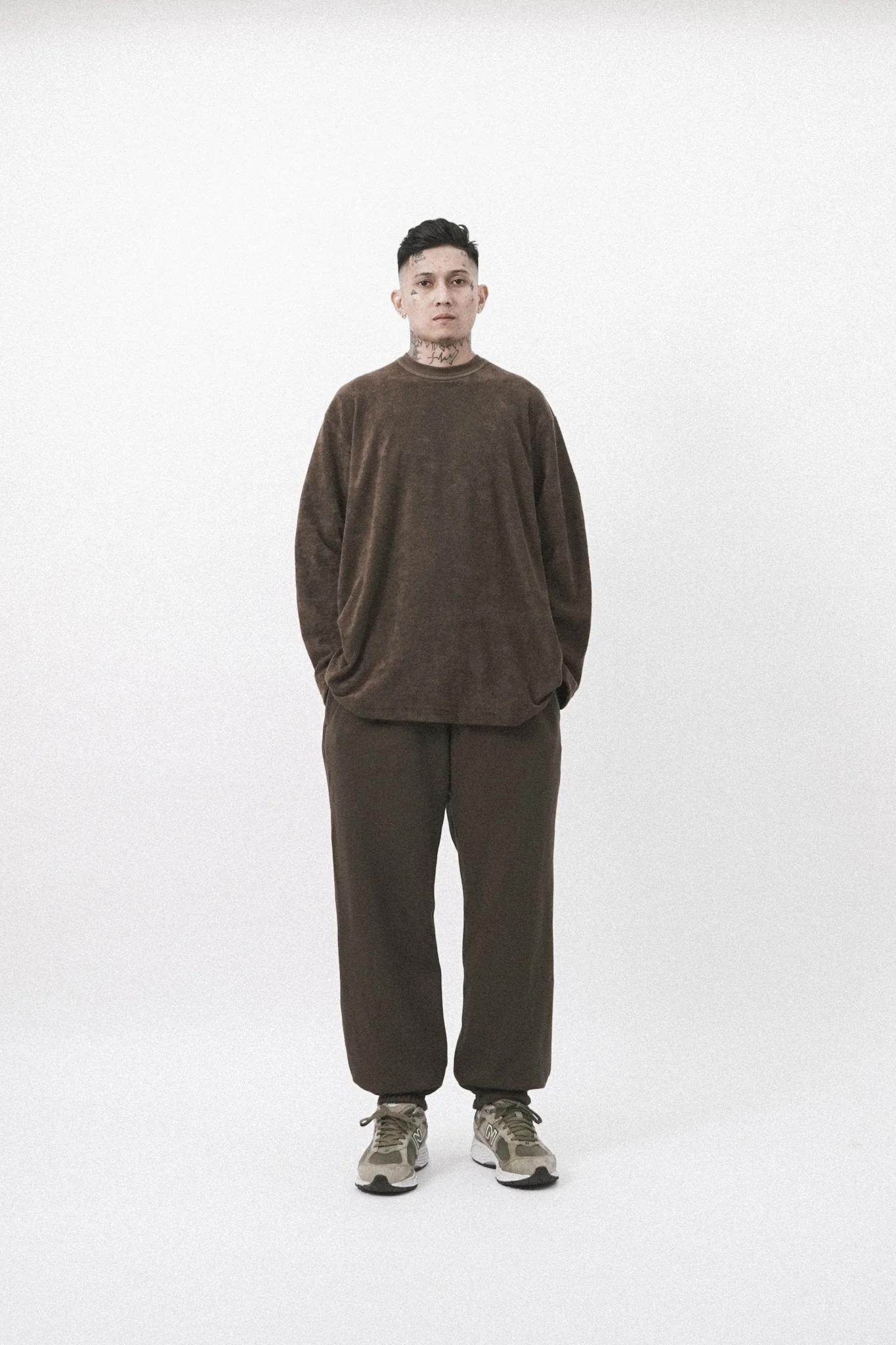 SWEATPANTS IN WOOD - Image 13