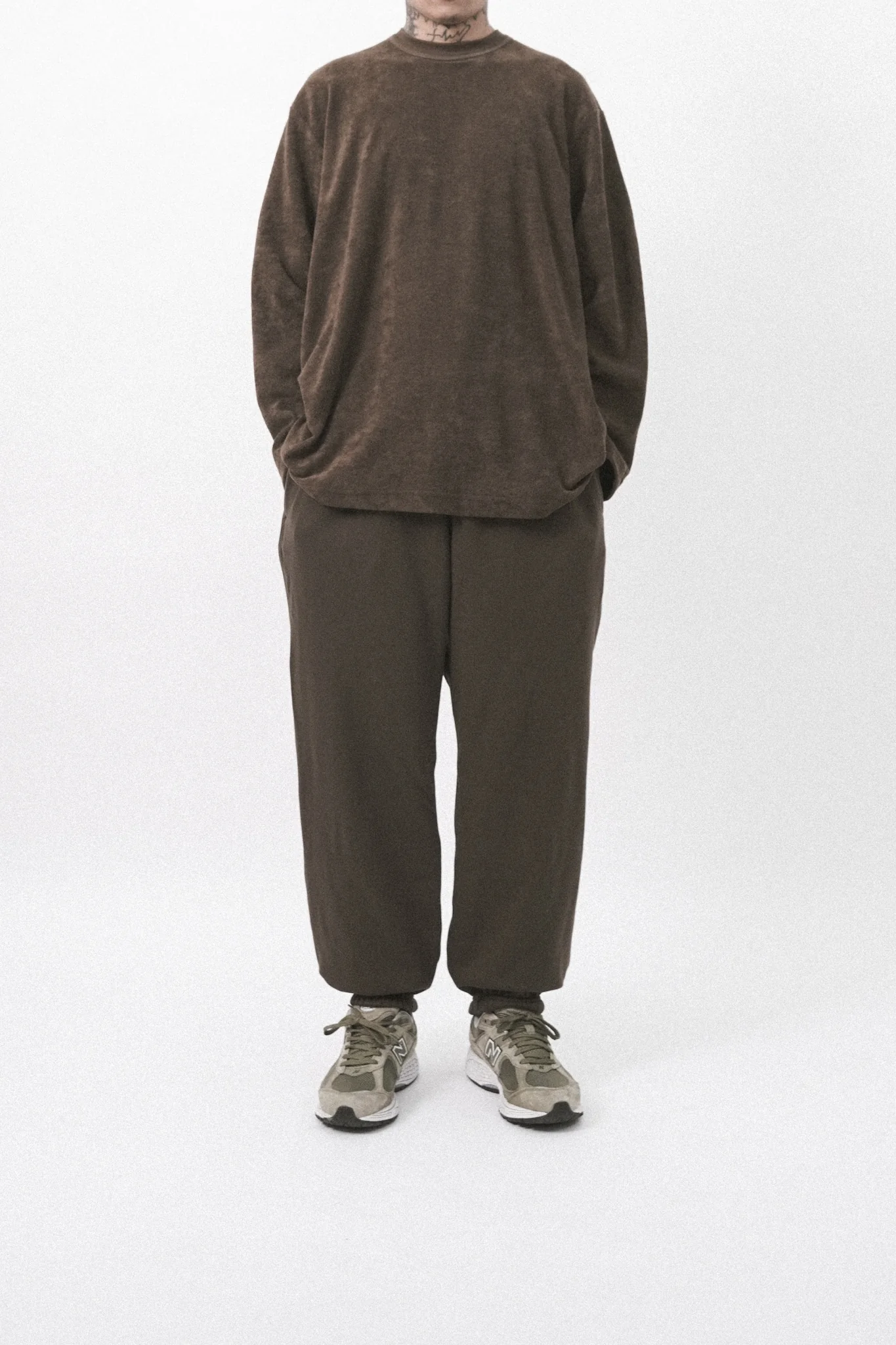 SWEATPANTS IN WOOD - Image 15