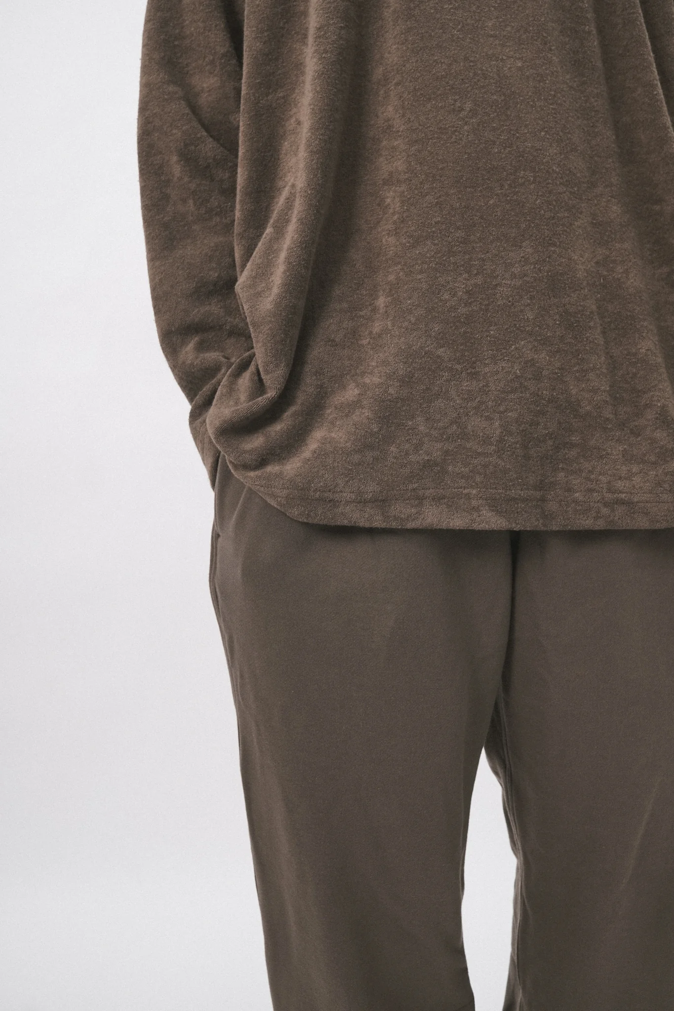 SWEATPANTS IN WOOD - Image 16