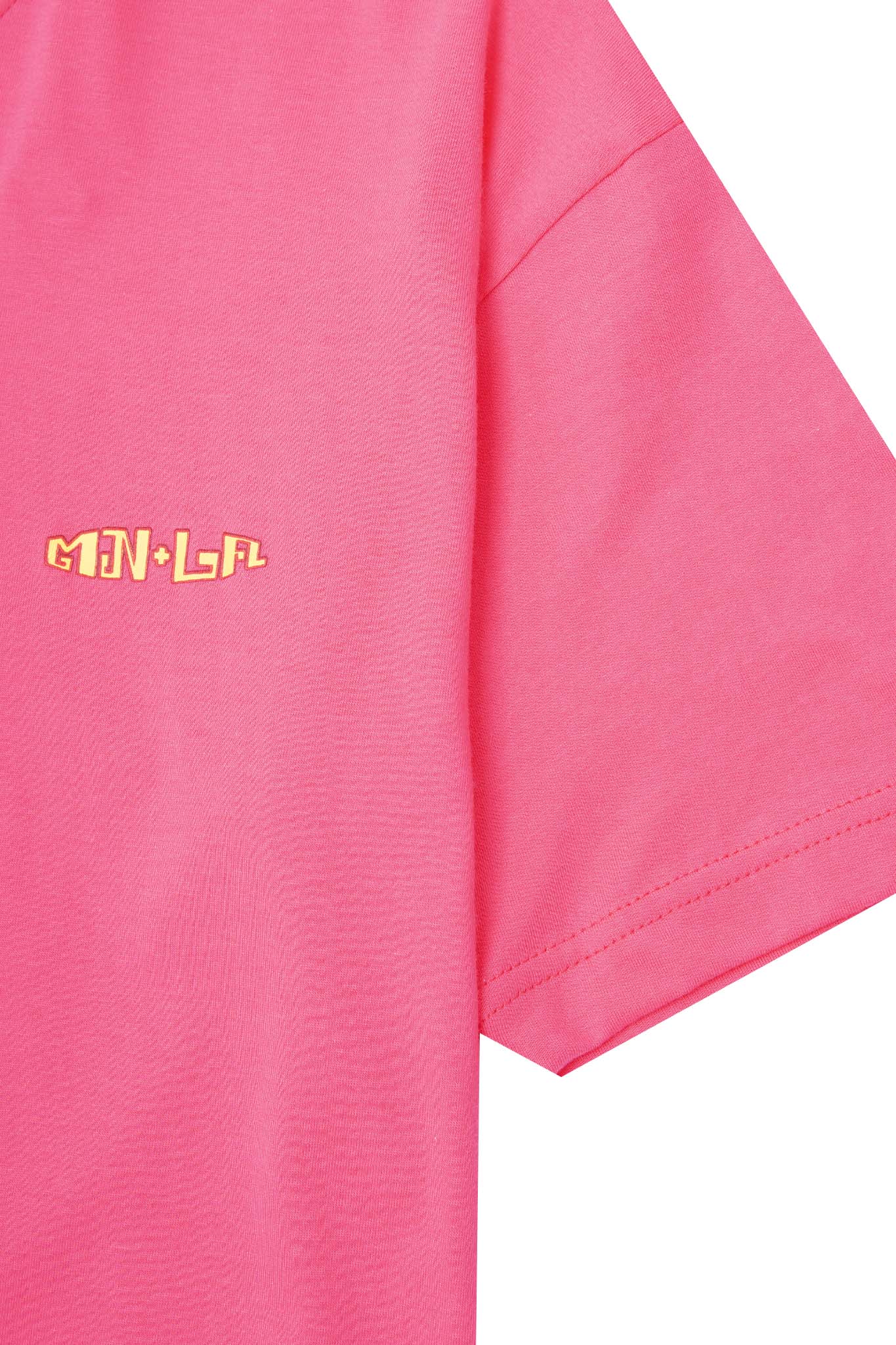 "THAI" LOGO TEE IN STATIC PINK - Image 5