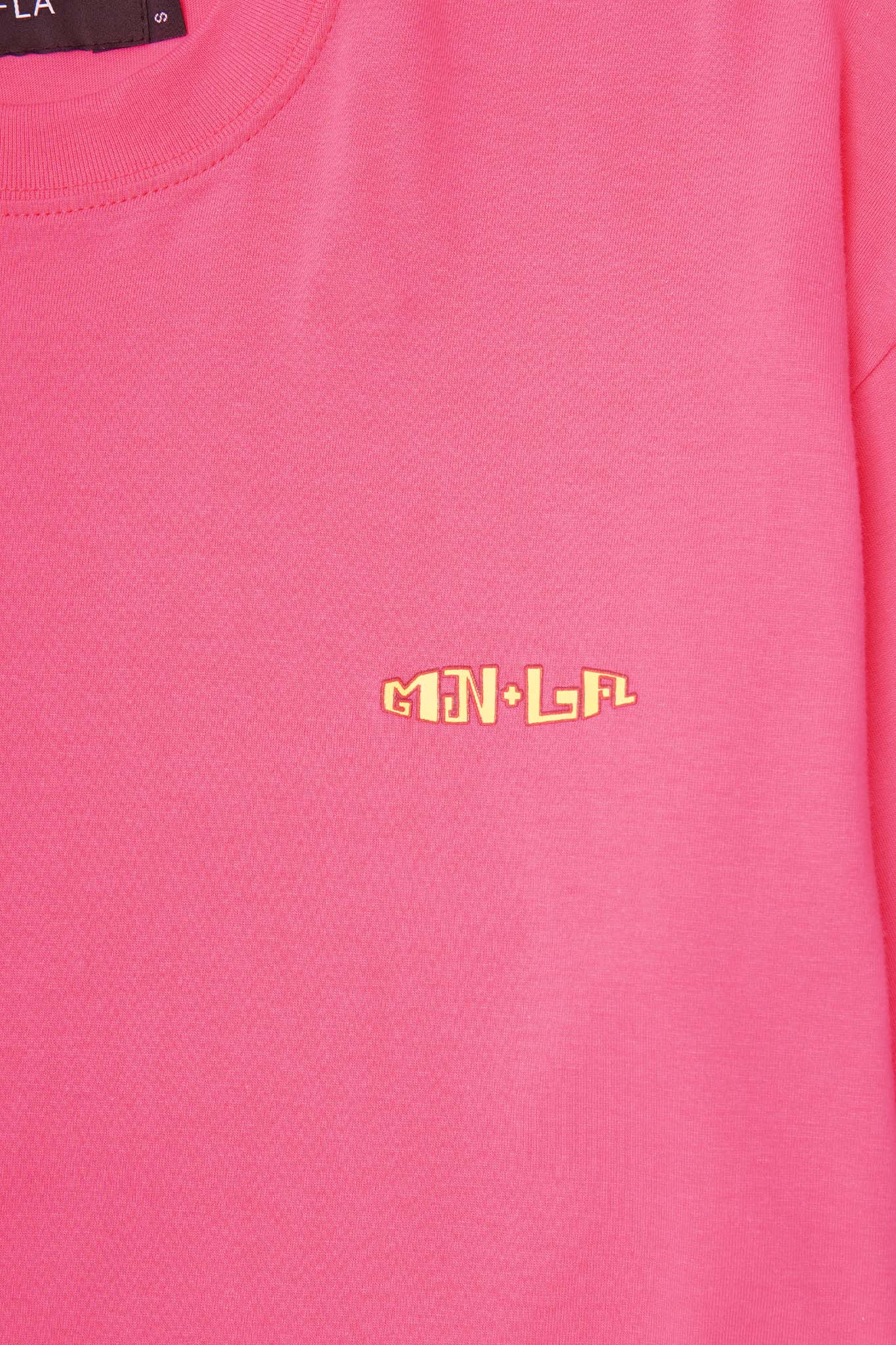 "THAI" LOGO TEE IN STATIC PINK - Image 6