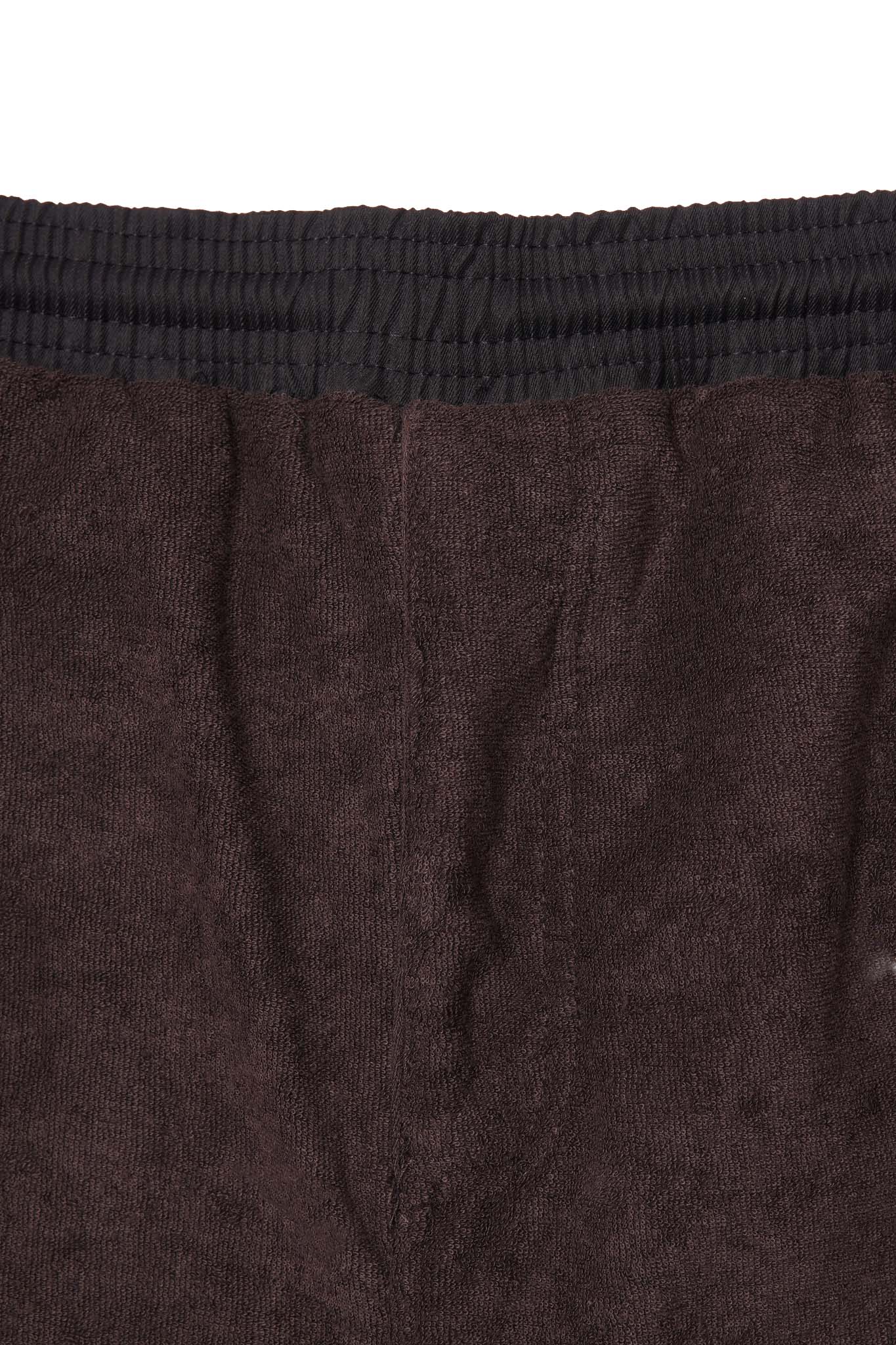 TOWEL STRIDE SHORTS IN CHARCOAL GREY - Image 5