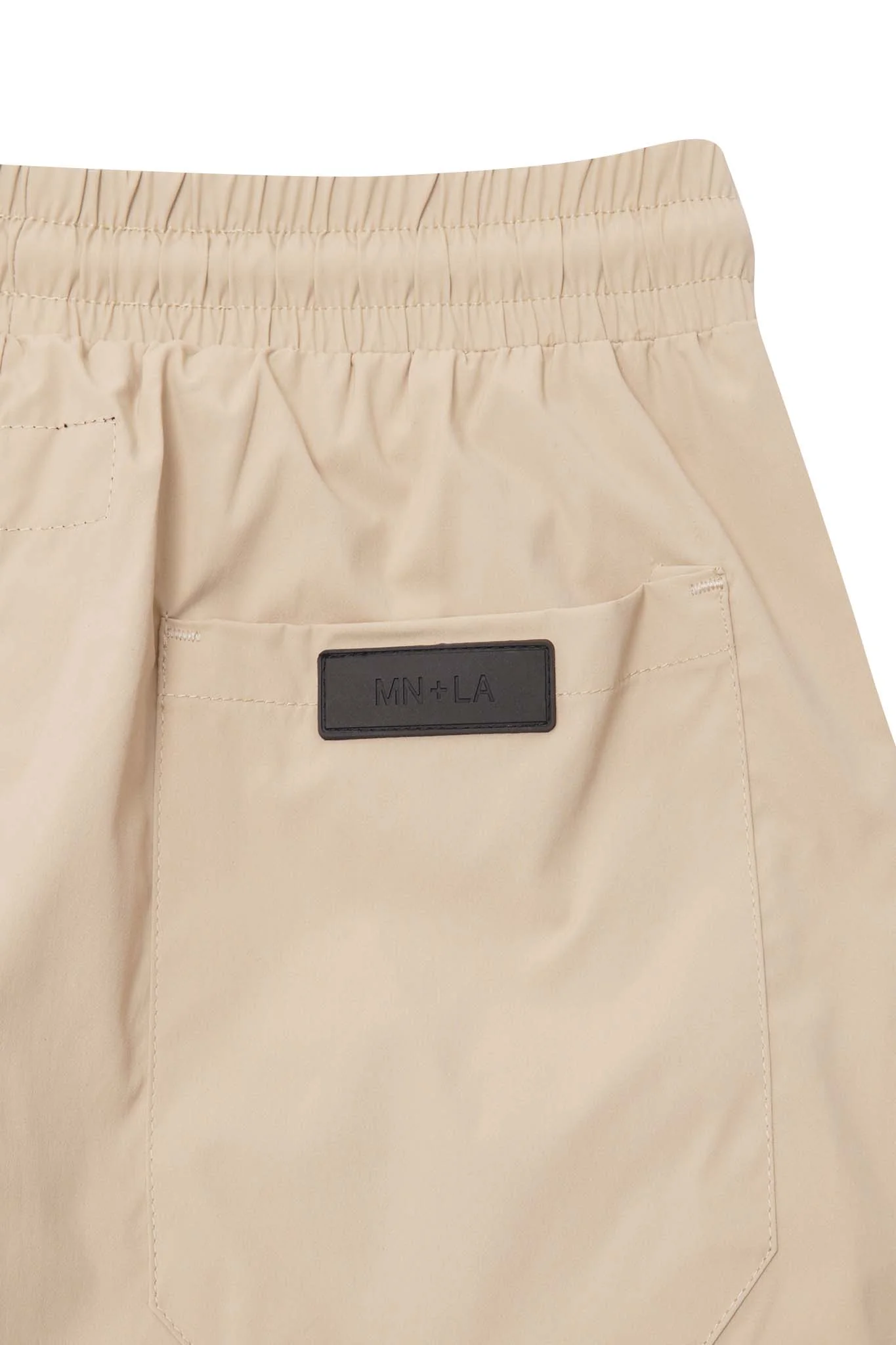 TREK SHORTS IN DESERT - Image 5