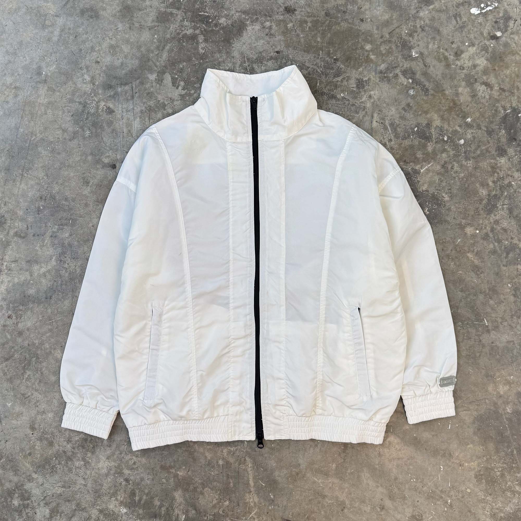 "WAGWAN" WINDBREAKER V2 IN WHITE