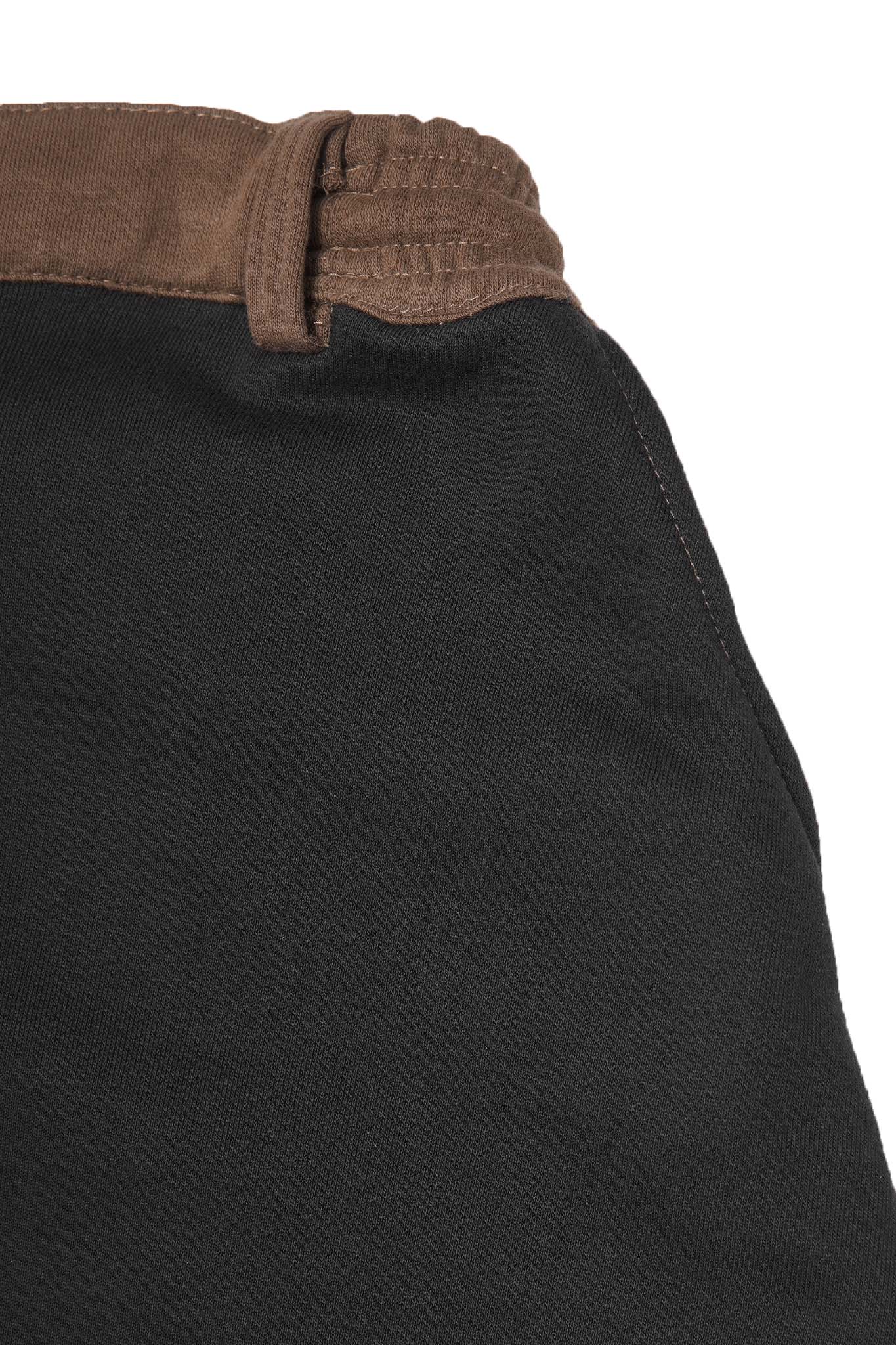 YUNA IN ANTHRACITE - Image 6