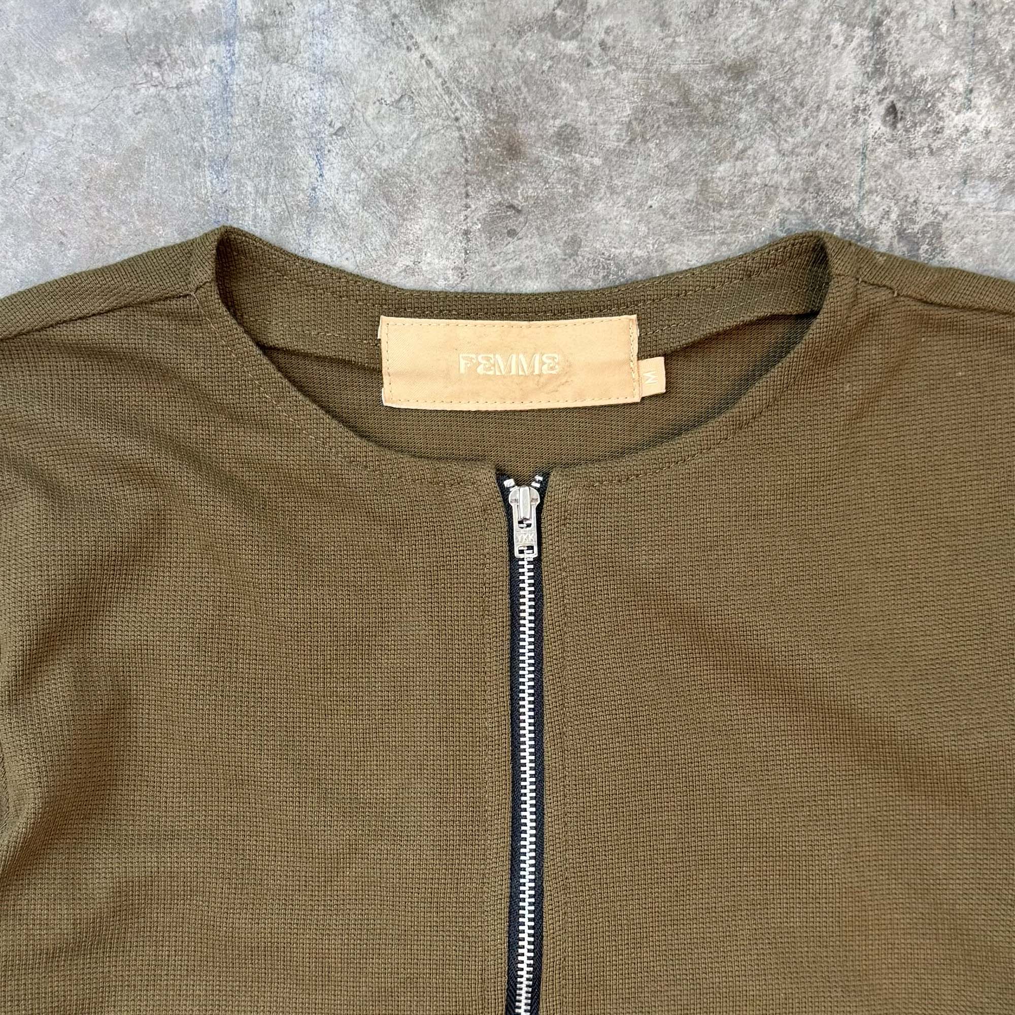 ZIP SCOOP NECK IN OLIVE - Image 2